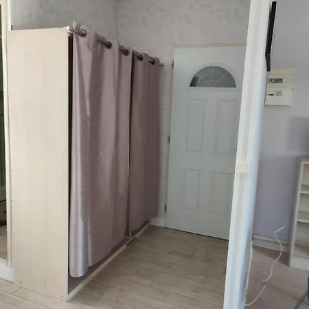 4 A 5 Couchages Maximum Apartment Saint-Michel (Charente)