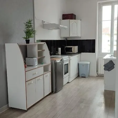 Apartment 4 A 5 Couchages Maximum Saint-Michel (Charente)